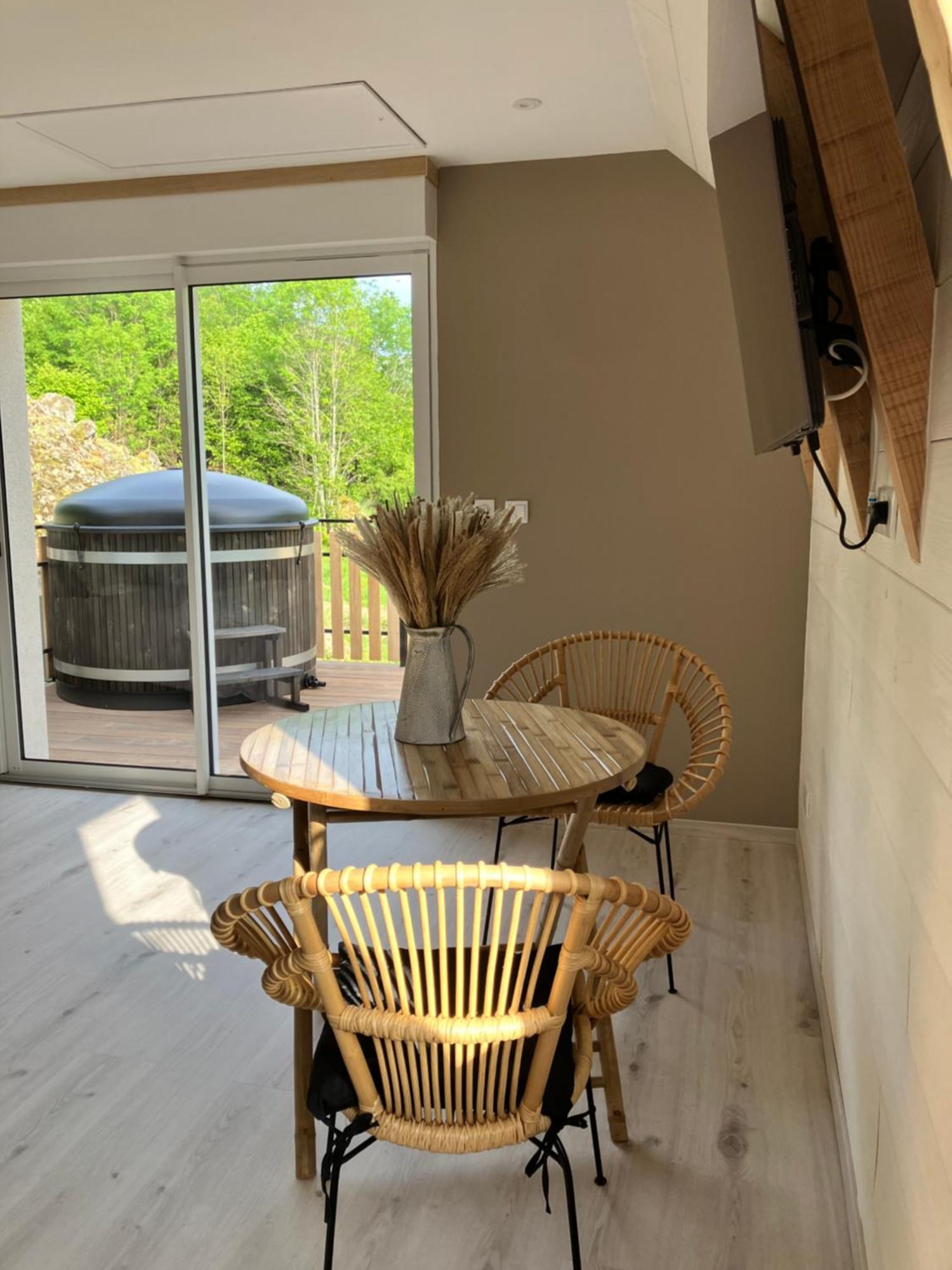 La Puy Mary Bed and Breakfast Le Falgoux Εξωτερικό φωτογραφία